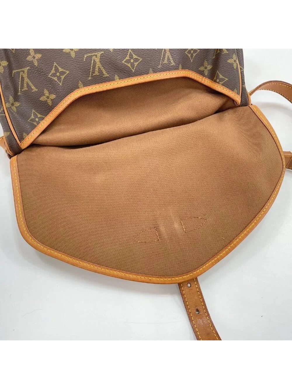 Louis Vuitton Shoulder Bag Saumur 30